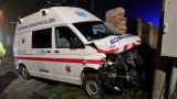 Dopravná nehoda osobného vozidla a vozidla Záchrannej zdravotnej služby