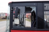 Mladík sa vlámal do autobusu