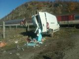 Dopravná nehoda vlaku s dodávkou v Tlmačoch 
