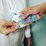 Akcia "Dáma" : Zadržaná lekárka pri preberaní úplatku