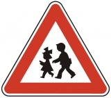 Policajti budú v prvý školský deň dohliadať  na malých i veľkých školákov